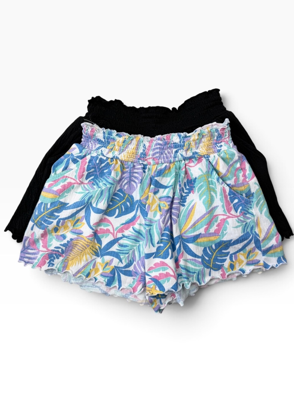 BUNDLE ALERT! 🚨 Girls Wonder Nation Tropical Leaf & Solid Black Shorts